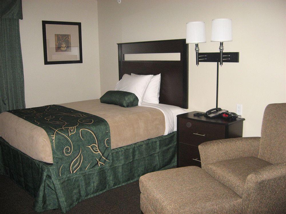 Travelodge By Wyndham Jefferson City Exterior photo